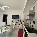 Apartament Tiburtina Flats